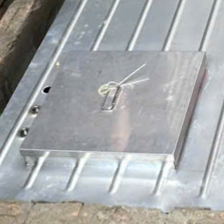 hình ảnh nắp bể và vị trí các lỗ ren