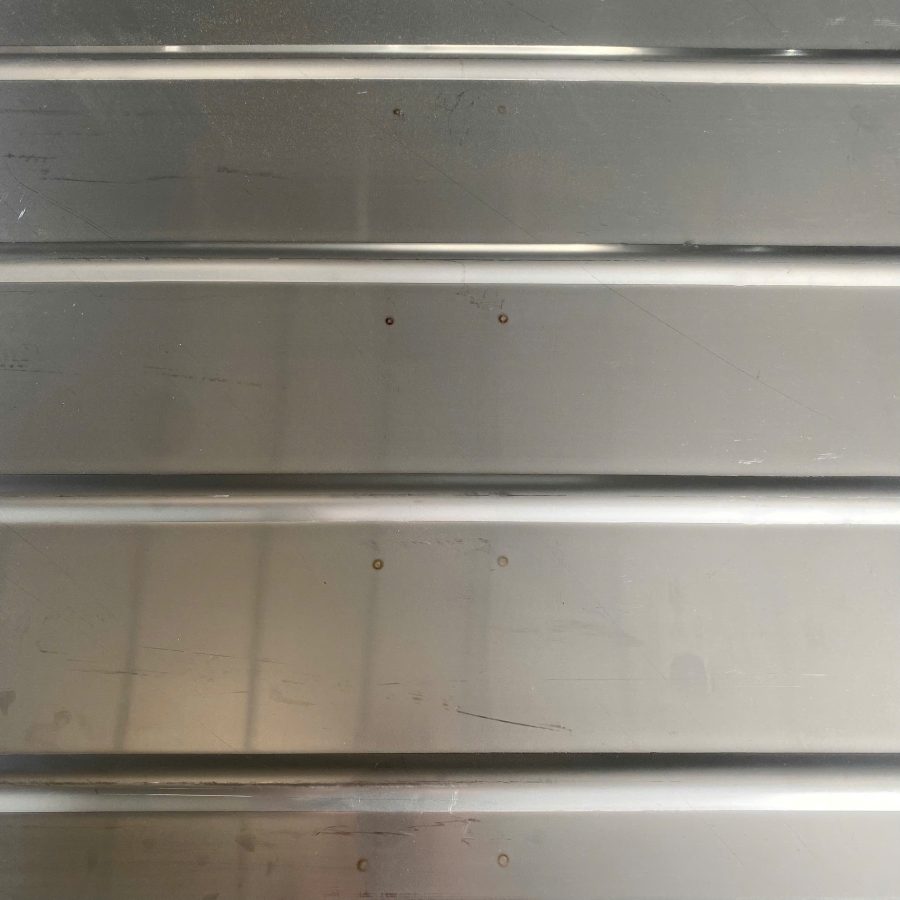 hệ thống gân tăng cứng của bể inox ngầm