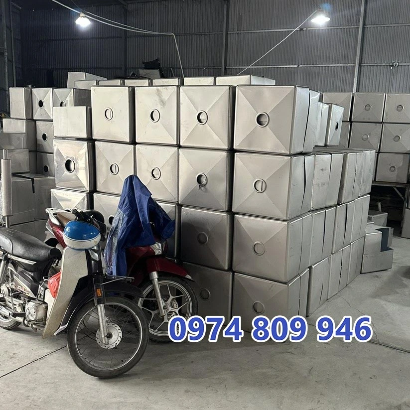 Kho hố chậu inox công nghiệp số lượng lớn sẵn sàng giao hàng