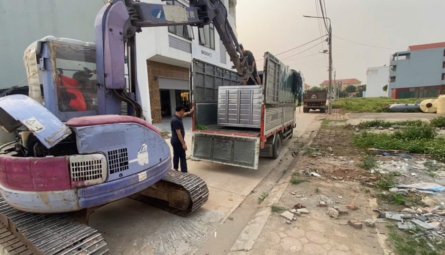 Vận Chuyển Bể Nước Ngầm Inox
