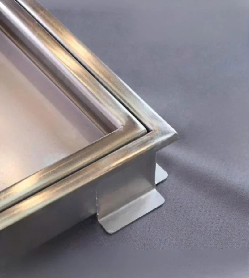 Chi tiết các cạnh của nắp bể âm sàn