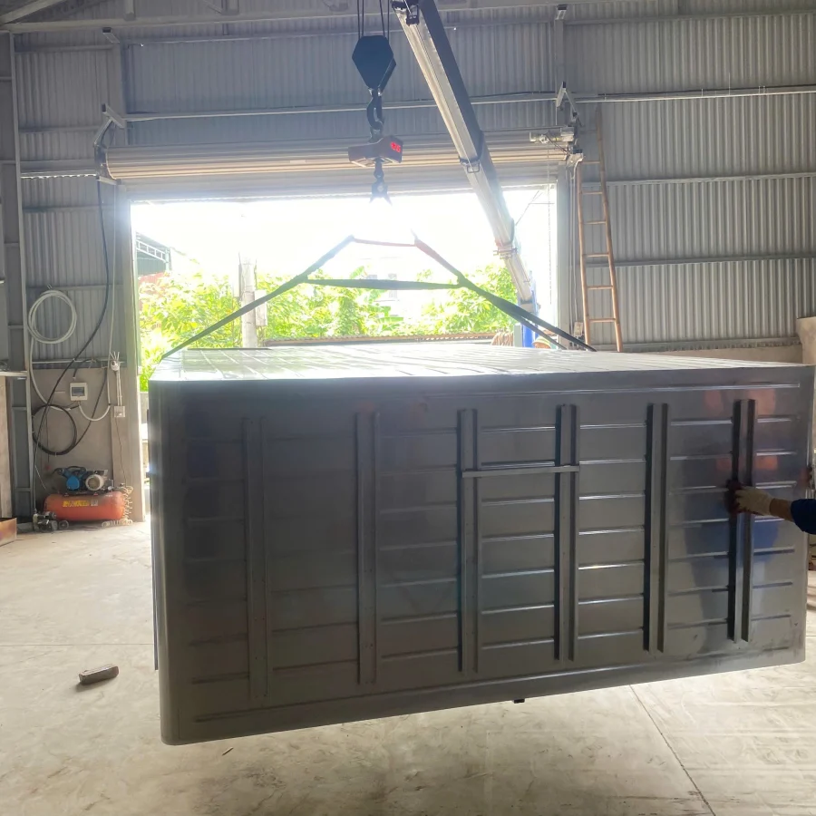 Vận chuyển bể nước ngầm inox Long Biên