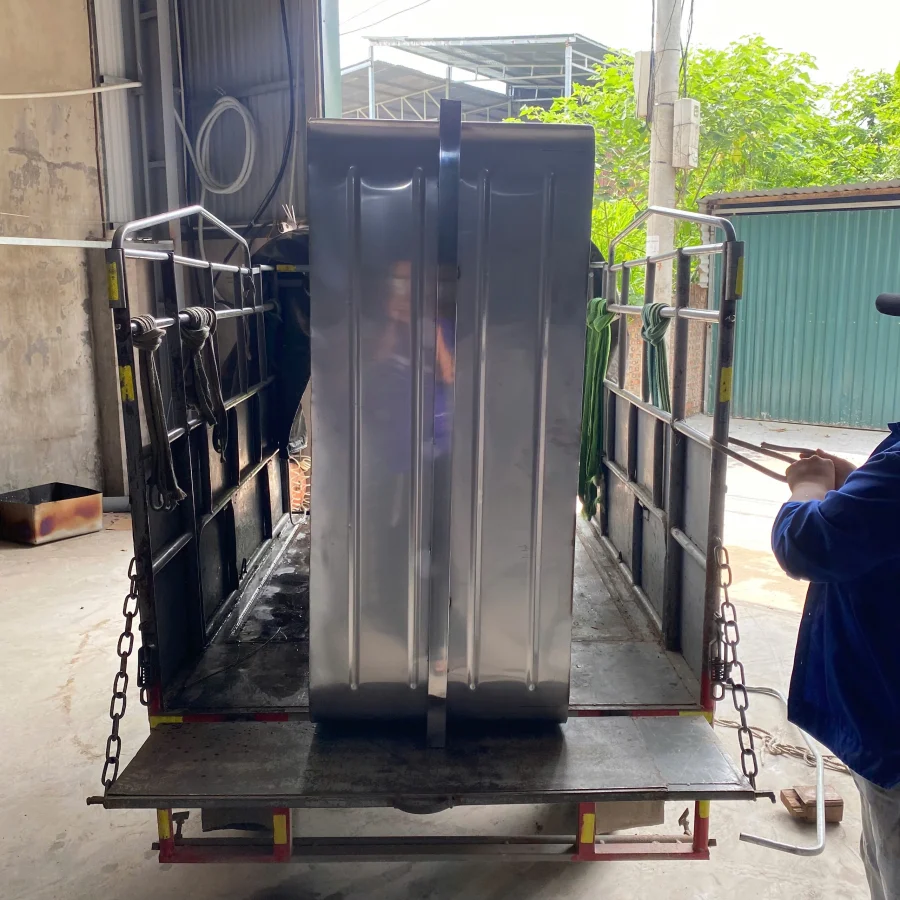 Vận Chuyển Bể Inox